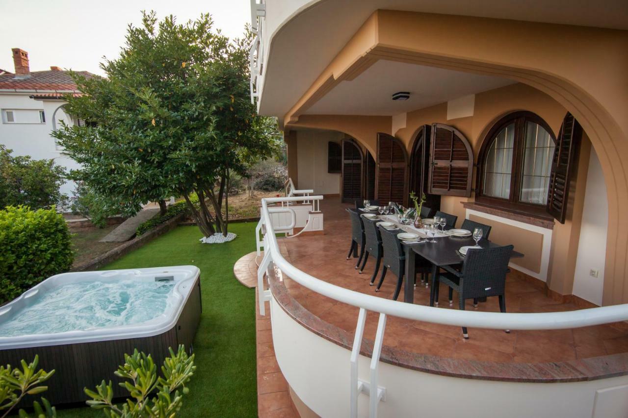 Villa Royale Krk Krk Town Exterior foto